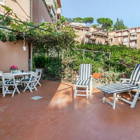 Tatil Evi Al Grande Pino - A Picco Sul Mare Arenzano