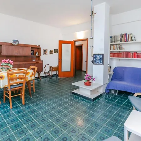 Casa vacanze Al Grande Pino - A Picco Sul Mare Arenzano