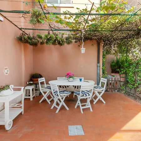 Al Grande Pino - A Picco Sul Mare Tatil Evi